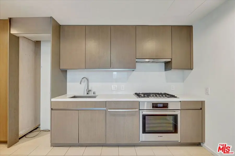 889 Francisco Street #911, Los Angeles, CA 90017 - #3