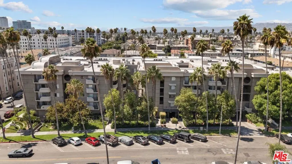 345 S Alexandria Avenue #304, Los Angeles, CA 90020 - #1