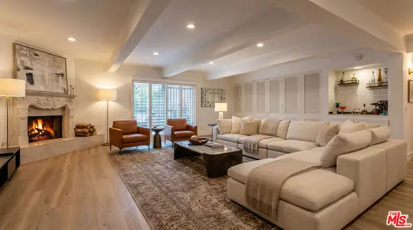 2385 Roscomare Road #D17, Los Angeles, CA 90077