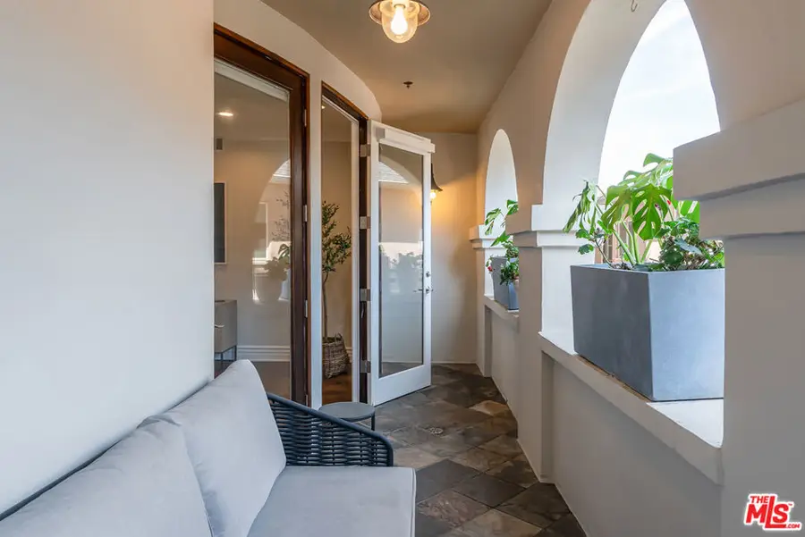 10364 Almayo Avenue #205, Los Angeles, CA 90064 - #3