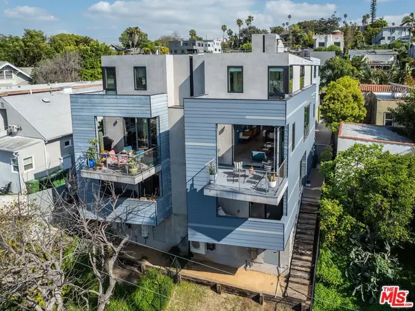 923 Hyperion Avenue, Los Angeles, CA 90029