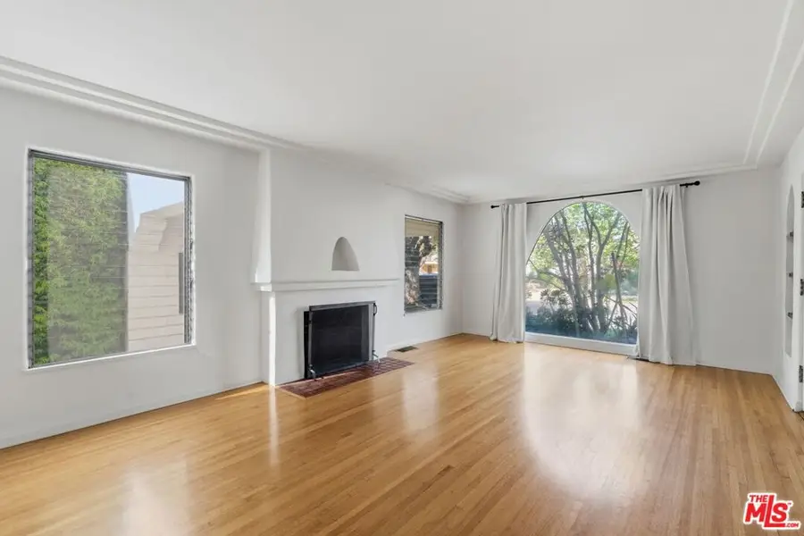 1042 S Crescent Heights Boulevard, Los Angeles, CA 90035 - #3