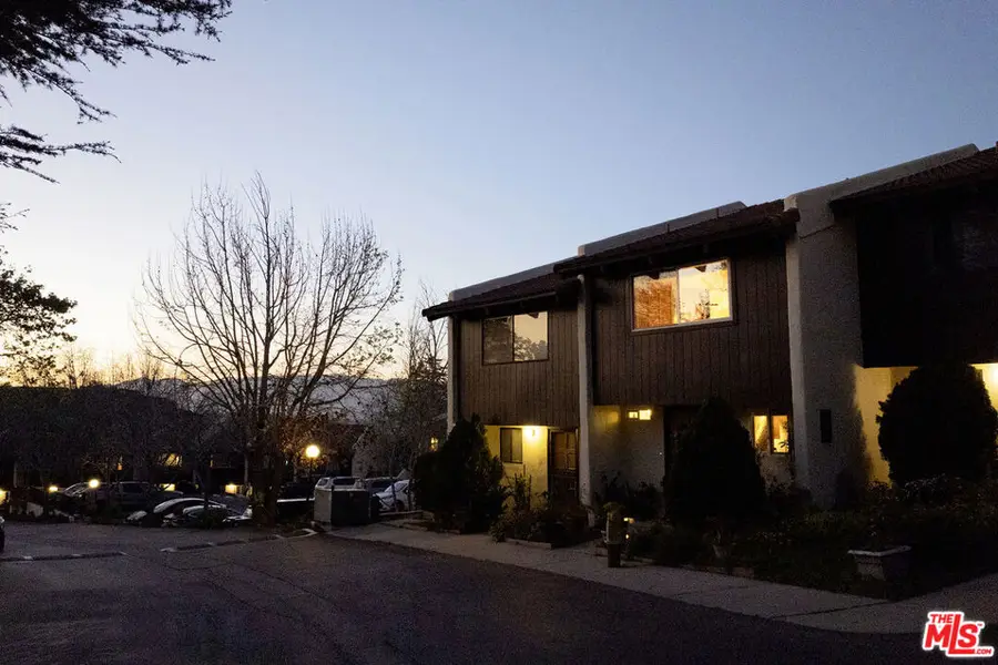 984 Miramonte Drive #4, Santa Barbara, CA 93109 - #3