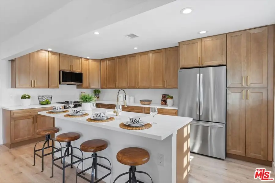 3815 W 60th Street, Los Angeles, CA 90043 - #2