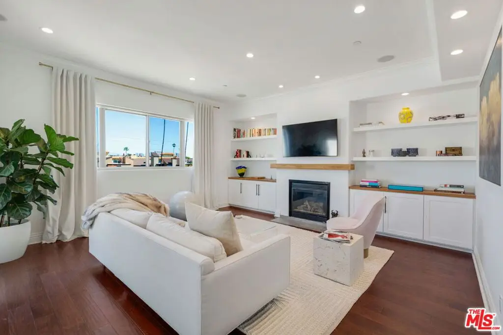 1316 Amherst Avenue #402, Los Angeles, CA 90025 - #1