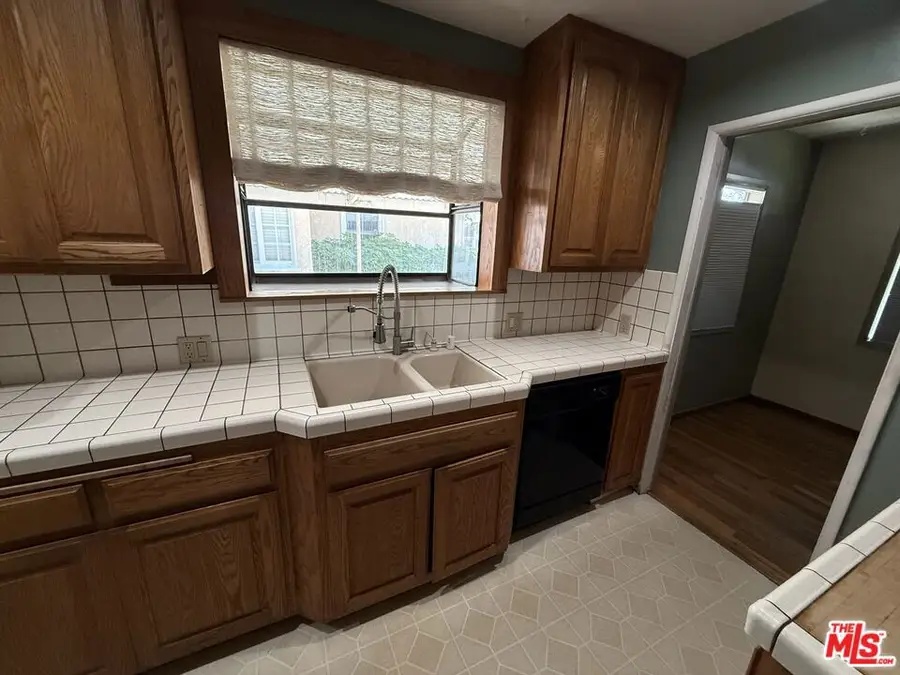 2952 Midvale Avenue, Los Angeles, CA 90064 - #3