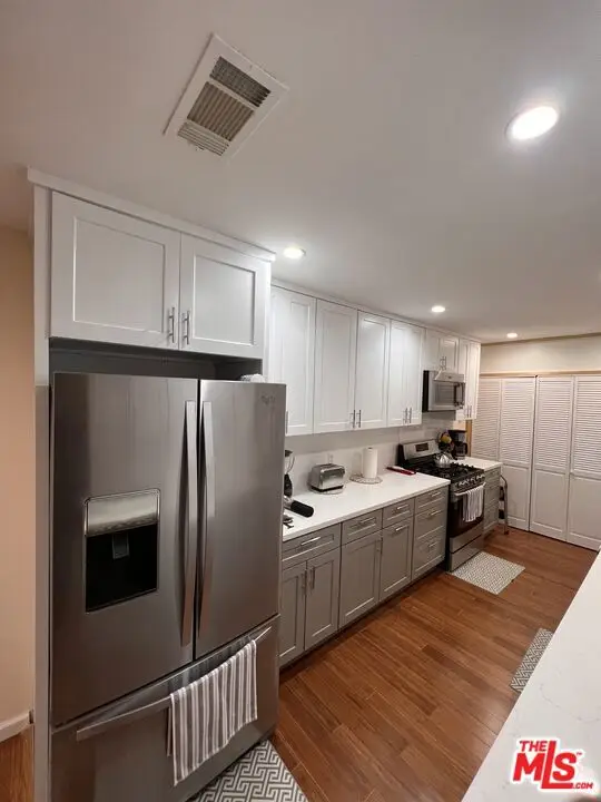 10937 Whitaker Avenue, Granada Hills, CA 91344 - #2