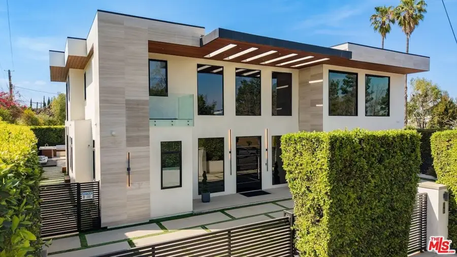 4049 Coldwater Canyon Avenue, Studio City, CA 91604 - #3