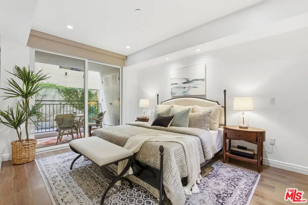 441 S Barrington Avenue #105, Los Angeles, CA 90049 - #1