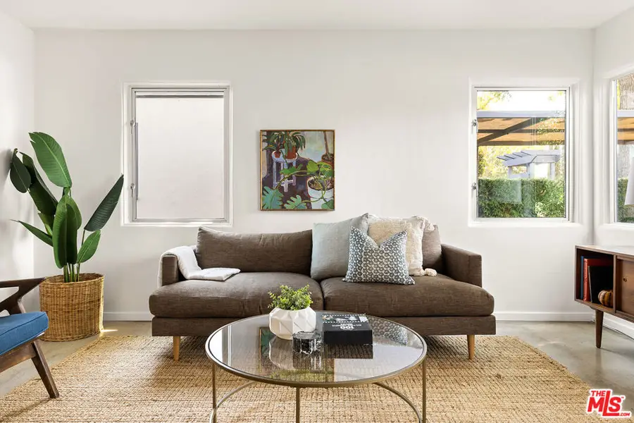 3225 Larga Avenue, Los Angeles, CA 90039 - #3