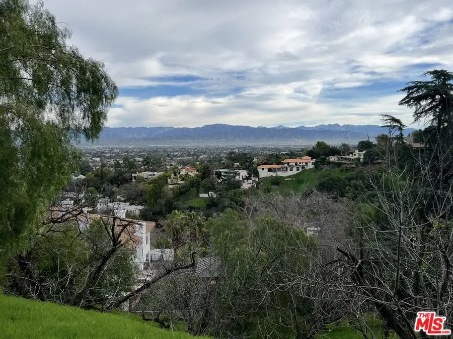 13406 Newcomb, Sherman Oaks, CA 91423 - #2