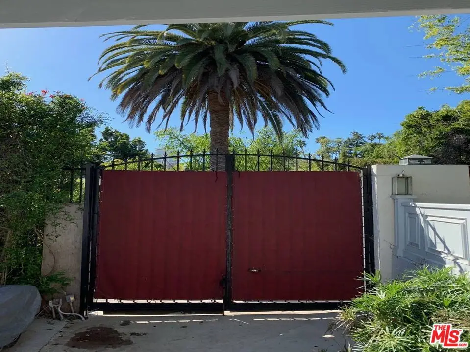 1215 Hilldale, Los Angeles, CA 90069 - #1