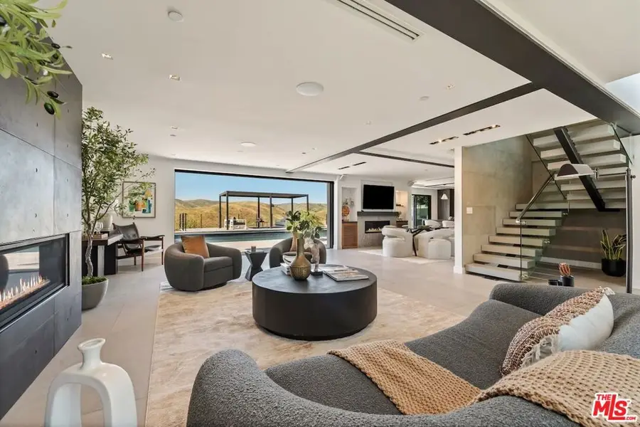 26029 Farmfield Road, Calabasas, CA 91302 - #3