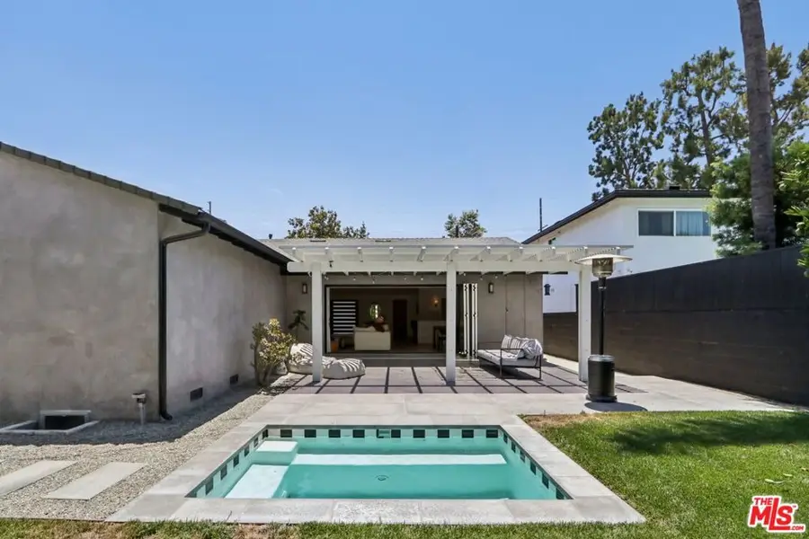 13117 Magnolia Boulevard, Sherman Oaks, CA 91423 - #3