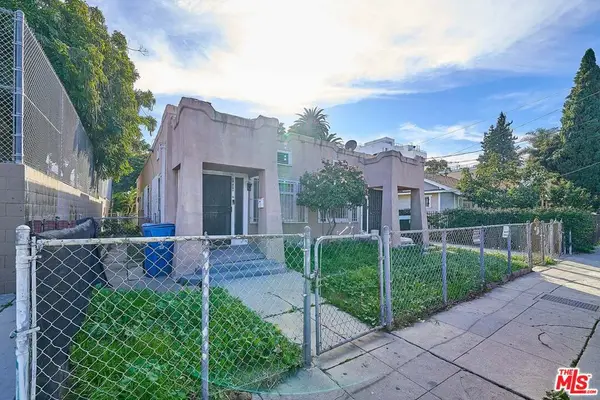 3030 W 12th Place, Los Angeles, CA 90006