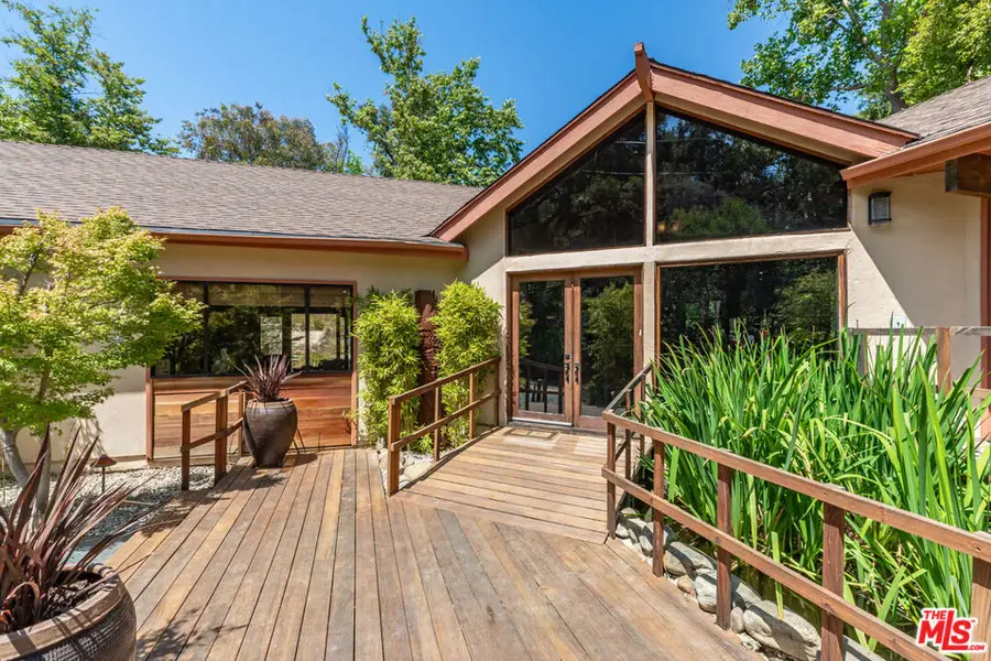 1064 Meadows End Drive, Calabasas, CA 91302 - #2