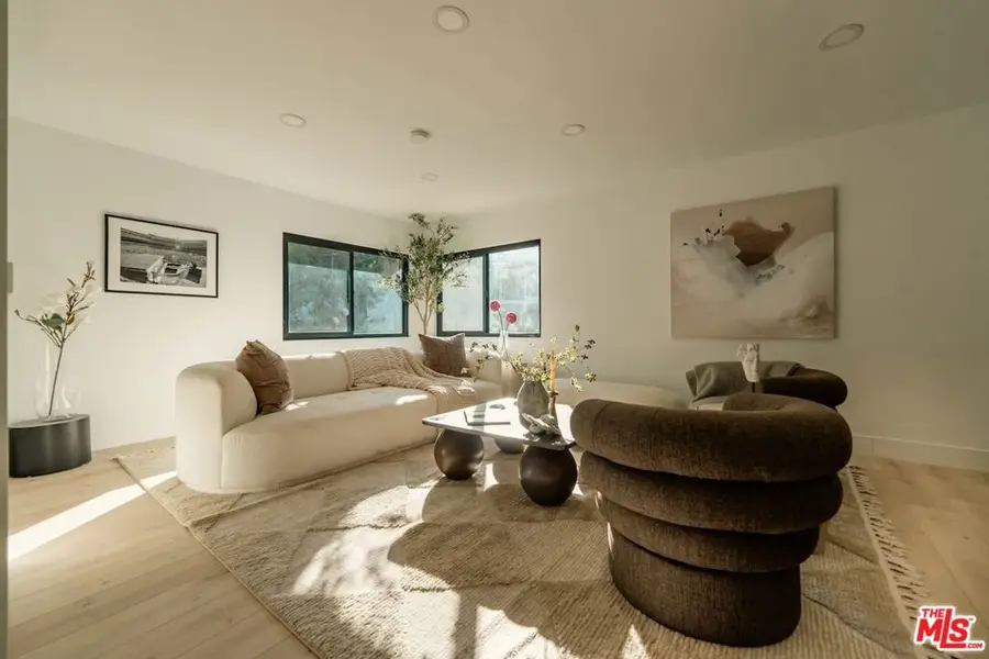 14457 Glorietta Drive, Sherman Oaks, CA 91423 - #2