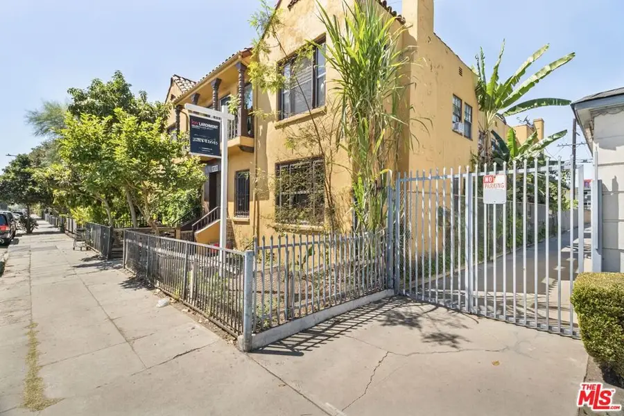2717 S Budlong Avenue, Los Angeles, CA 90007 - #2