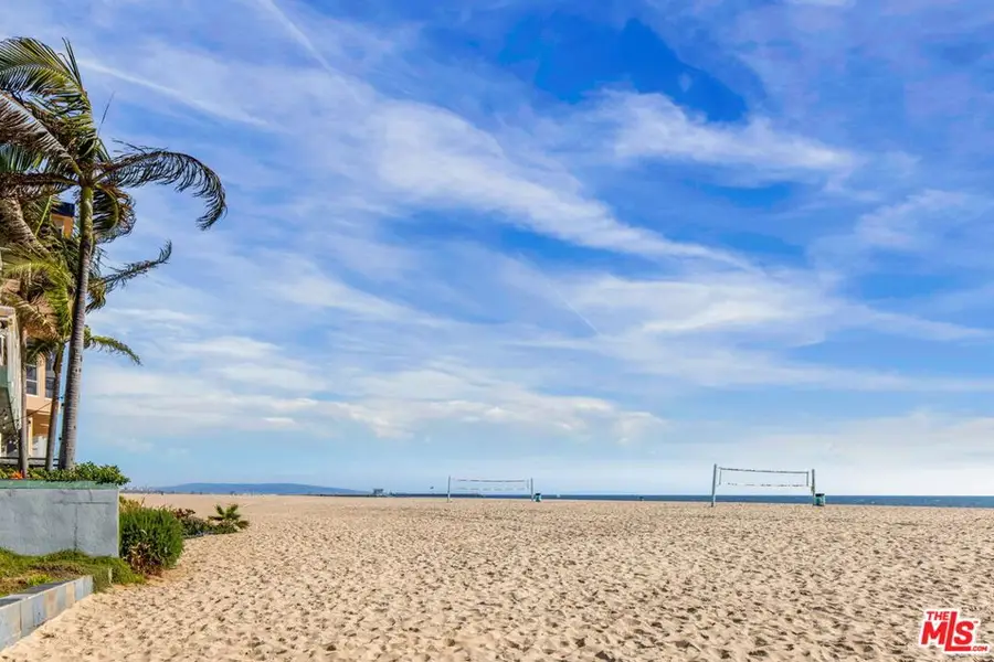 30 Driftwood Street #4, Marina Del Rey, CA 90292 - #2