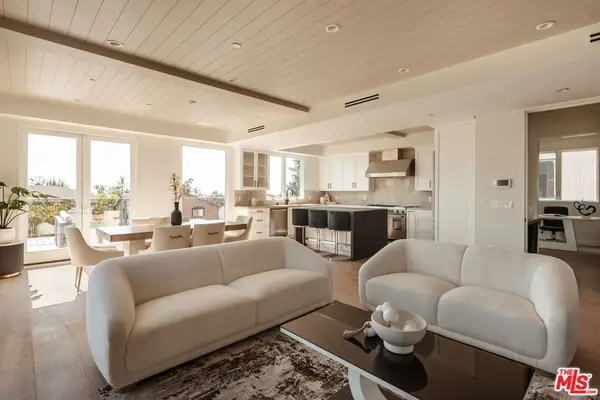 10725 Ashton Avenue #301, Los Angeles, CA 90024