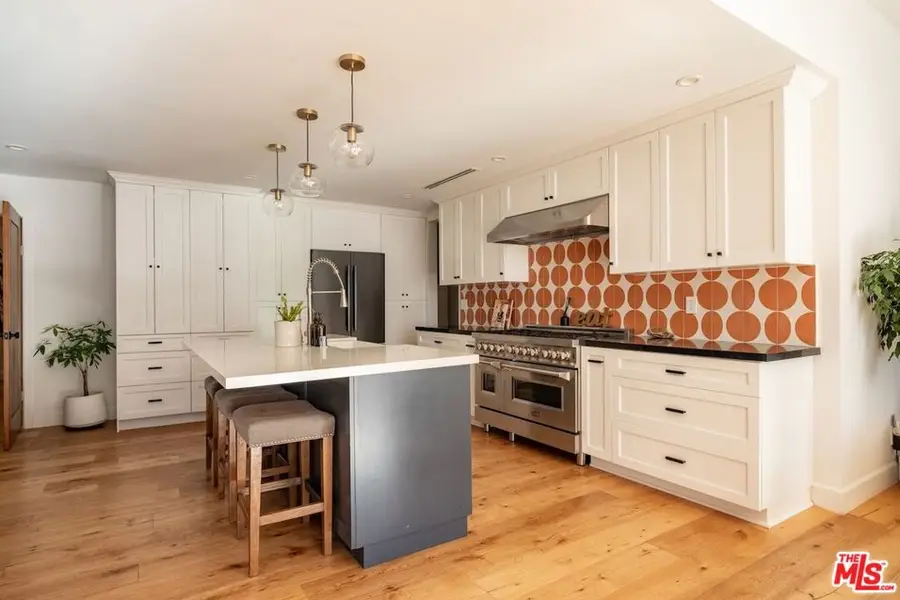 4257 Shadyglade Avenue, Studio City, CA 91604 - #3