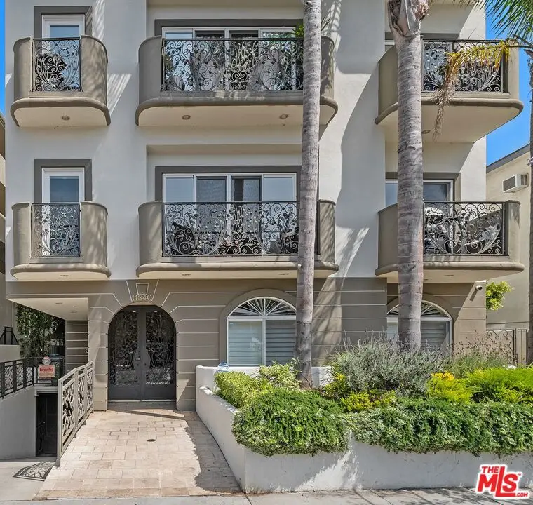11840 Dorothy Street #202, Los Angeles, CA 90049 - #3