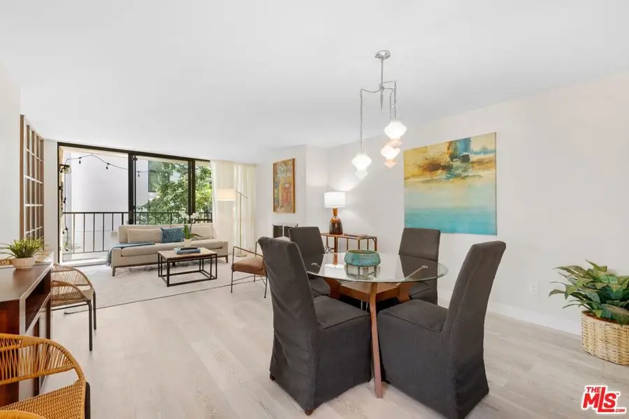 10966 Rochester Avenue #3F, Los Angeles, CA 90024 - #3