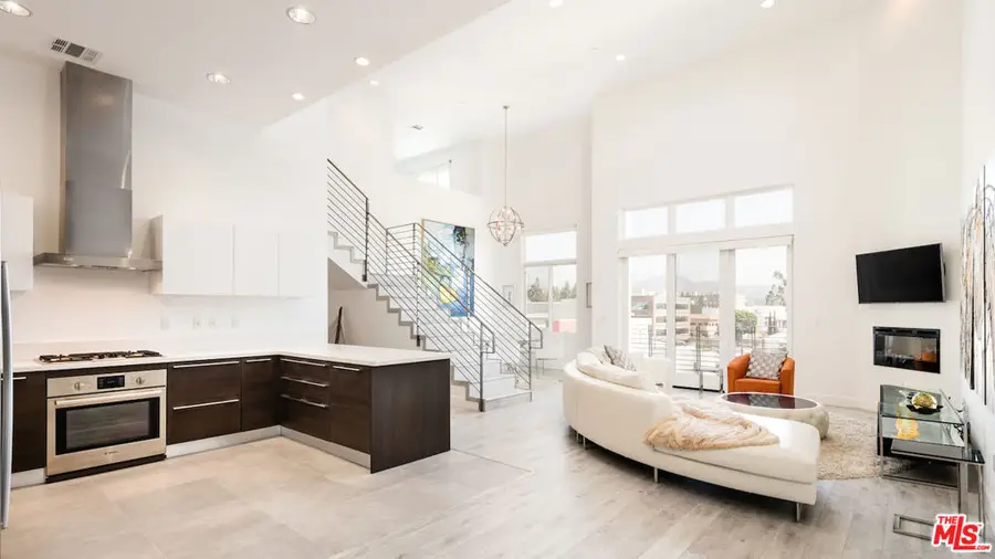 118 S Kenwood Street #506, Glendale, CA 91205 - #3