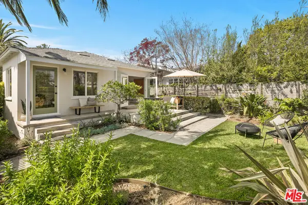 2477 Walnut Avenue, Venice, CA 90291