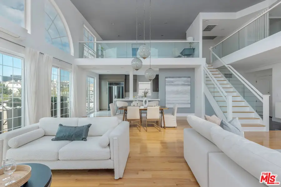 11723 Goshen Avenue #302, Los Angeles, CA 90049 - #2