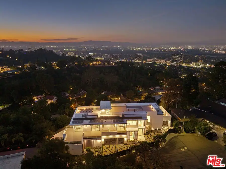 4125 Royal Crest Place, Encino, CA 91436 - #3