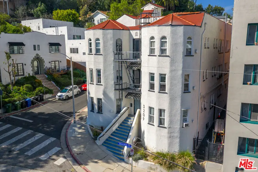 3209 Descanso Drive, Los Angeles, CA 90026 - #3