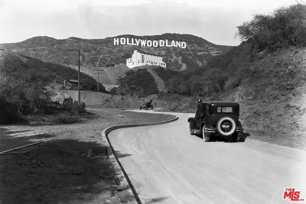 2882 Belden Drive, Los Angeles, CA 90068