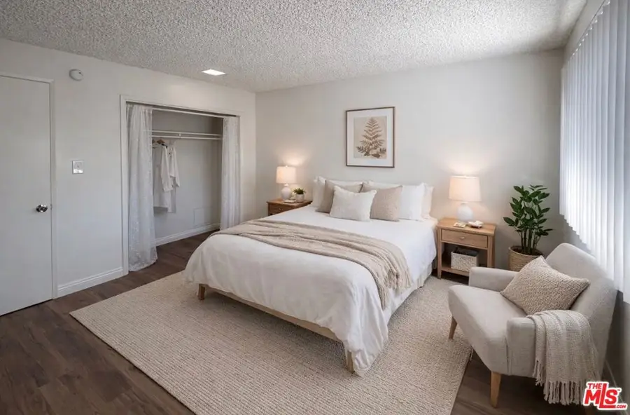 8649 Sunland Boulevard #21, Sun Valley, CA 91352 - #3