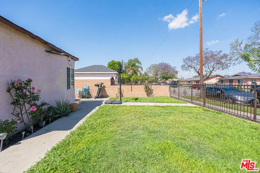 6631 El Selinda Avenue, Bell Gardens, CA 90201 - #3
