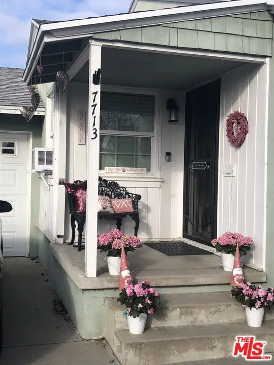 7713 Genesta Avenue, Lake Balboa, CA 91406 - #2