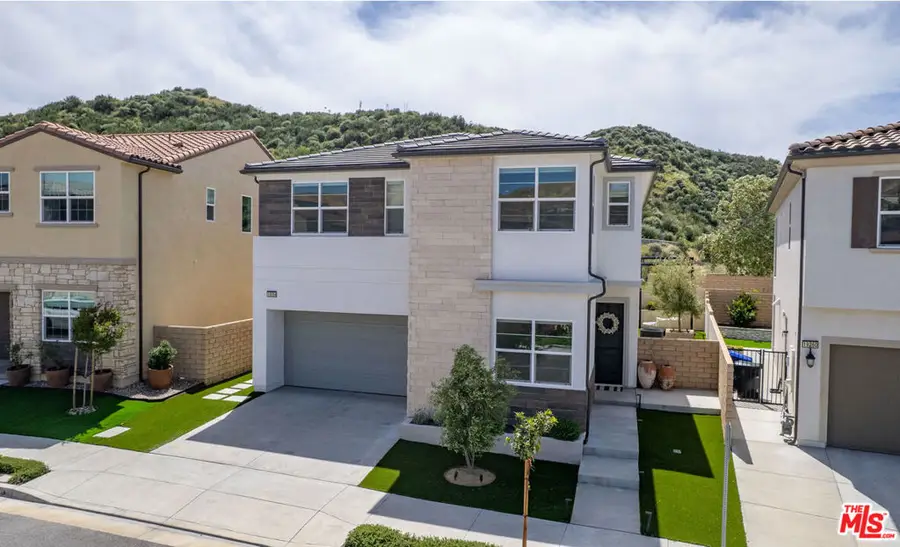 19254 Blackthorn Drive, Santa Clarita, CA 91351 - #3