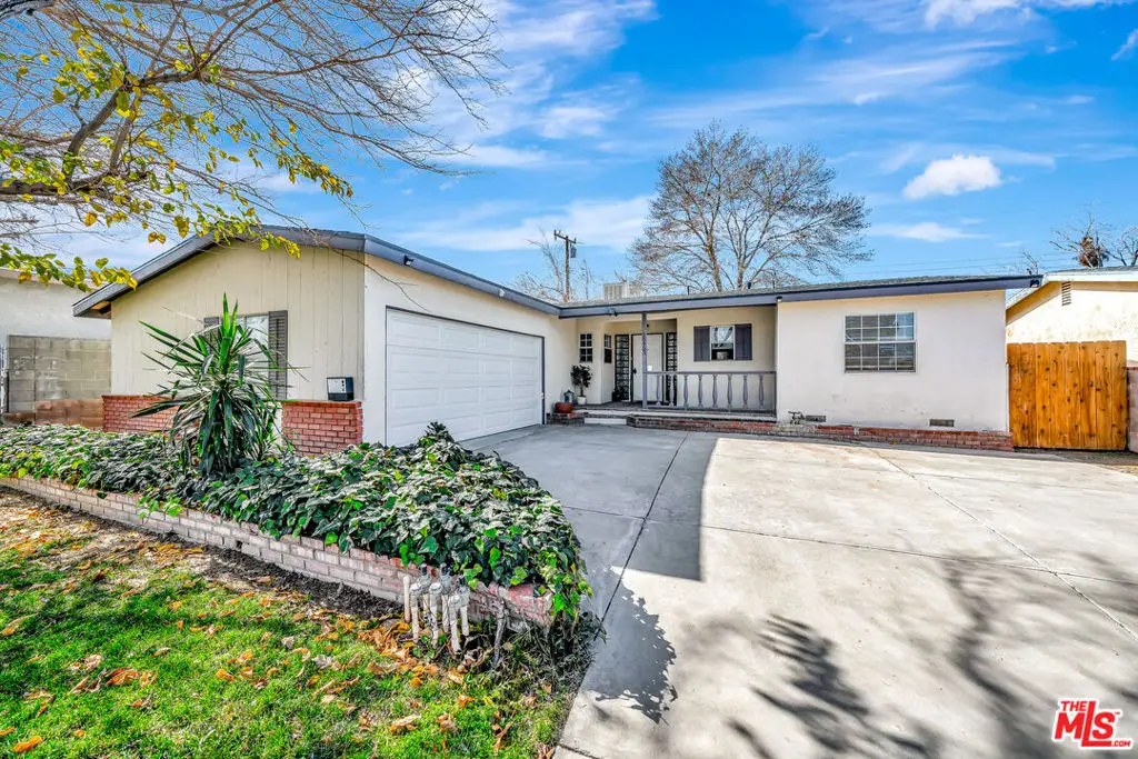 38453 3rd Street, Palmdale, CA 93550 - #1