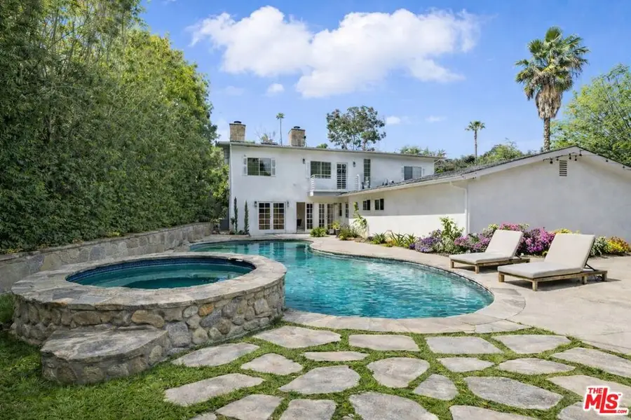 5220 Melvin Avenue, Tarzana, CA 91356 - #3