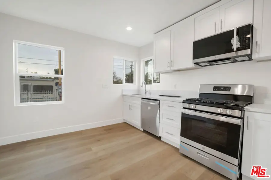 529 W 90th Street, Los Angeles, CA 90044 - #3