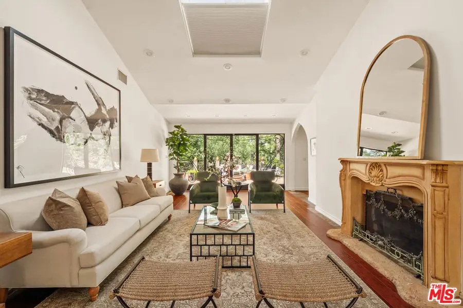 11411 Dona Lola Drive, Studio City, CA 91604 - #2