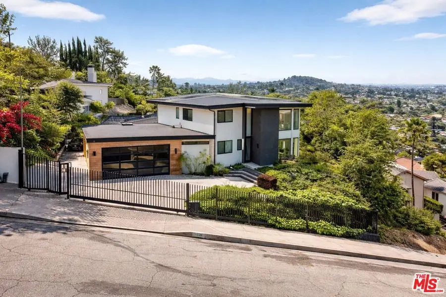 11428 Dona Lola Drive, Studio City, CA 91604 - #2