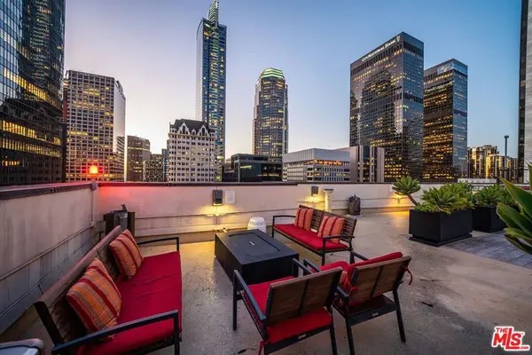 655 S Hope Street #701, Los Angeles, CA 90017