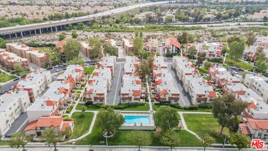 17955 River Circle #1, Canyon Country, CA 91387 - #2