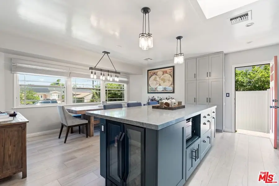 16852 Citronia Street, Northridge, CA 91343 - #3