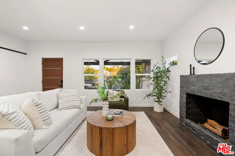 2209 West Boulevard, Los Angeles, CA 90016 - #2