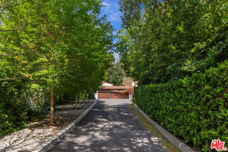 1744 Reedvale Lane, Los Angeles, CA 90049 - #2