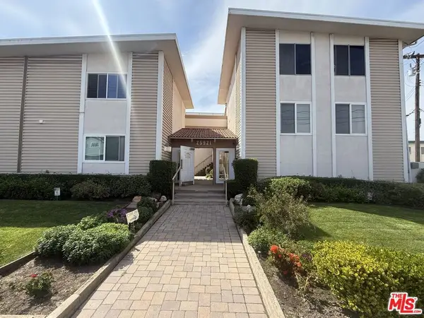 25921 Oak Street #107, Lomita, CA 90717