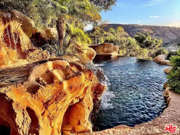 1022 Brookview Avenue, Westlake Village, CA 91361