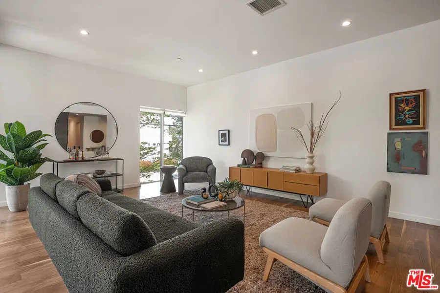 12504 Woodbridge Street #203, Studio City, CA 91604 - #2